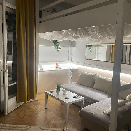 Cozy Studio Near Cismigiu Park Apartment Bucureşti Exterior foto